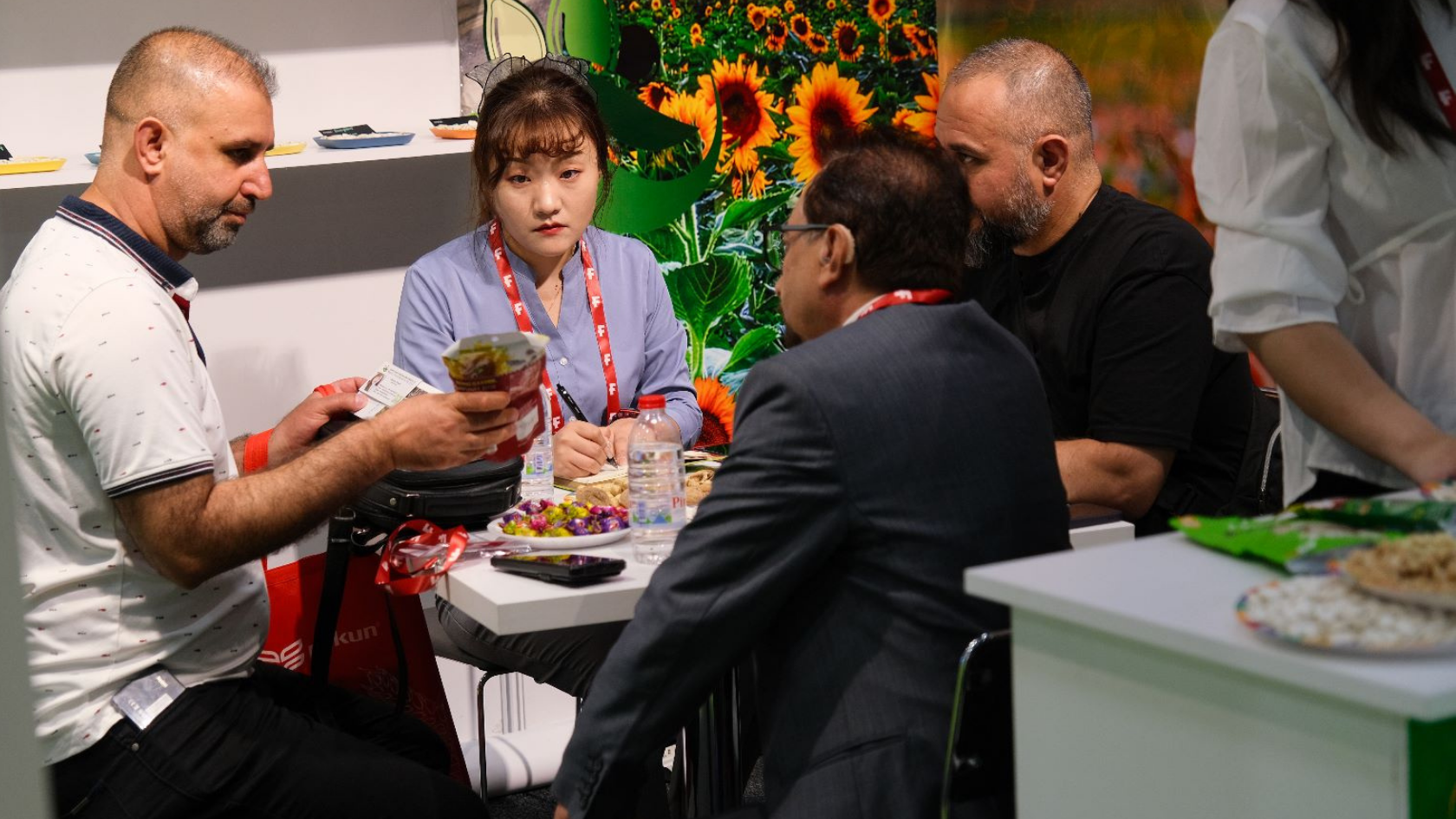 DÜNYA VE TÜRK MUTFAĞI F İSTANBUL’DA BULUŞTU