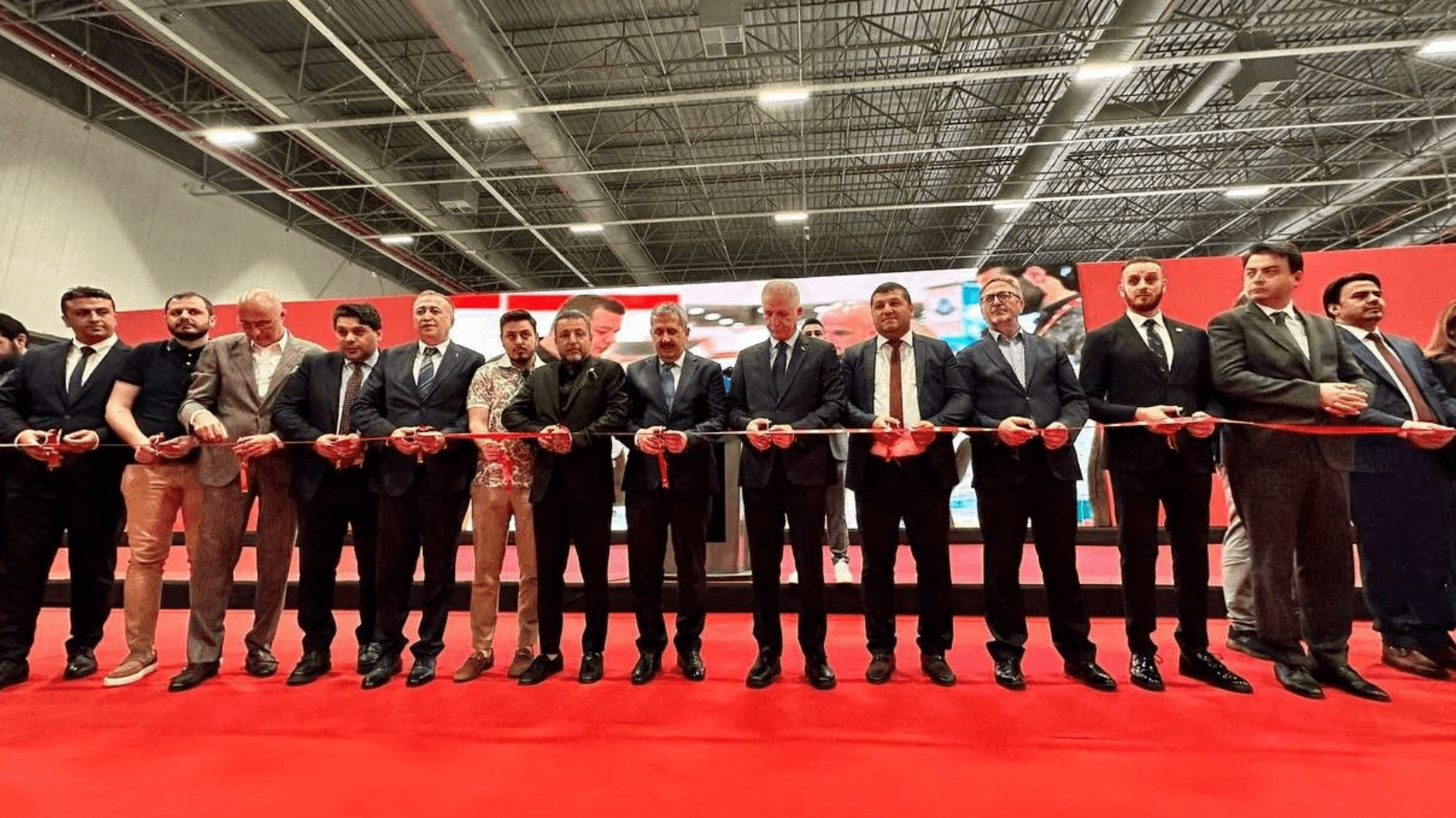 F İSTANBUL 100 ÜLKEDEN 16 BİN 858 ZİYARETÇİYİ AĞIRLADI