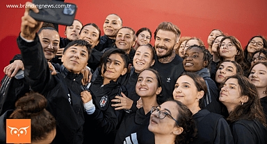 David Beckham İstanbul'da Kızlar Sahada Platformu'ndaki Kız Çocuklarıyla Bir Araya Geldi